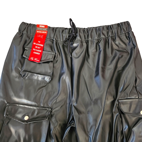 BUTTER SOFT ☆ MIDNITE BLACK ☆ FAUX LEATHER CARGO PANTS ☆ 2x ☆ NWT - Picture 6 of 12